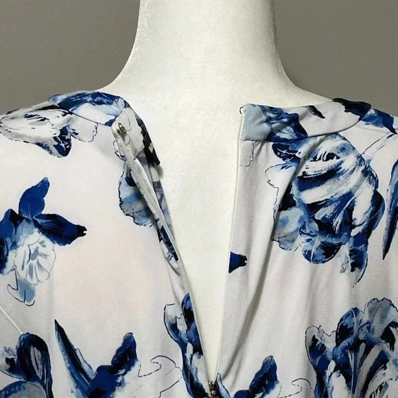 Karl Lagerfeld Paris Bow Knit Floral Blouse - Picture 8 of 11